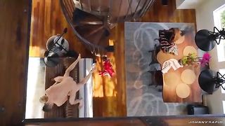 Белобрысый красавчик не пустил своего парня на свидание с телкой сделав жаркий минет