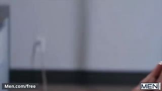 Фея превратила телку в сексуального парня и подсунула его к брутальному мужику