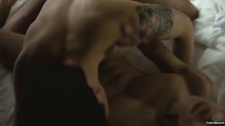 Лучшие друзья спят и ебутся вместе