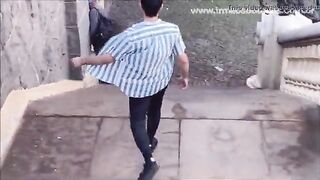 Три парня устроили групповуху отдыхая за границей