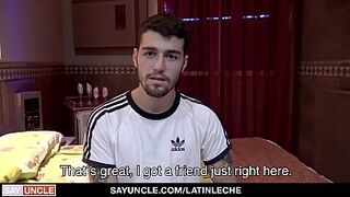 Пикапер соблазнил симпатягу на интимную близость