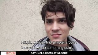 Молодого латиноса ебут в жопу в анальном порно