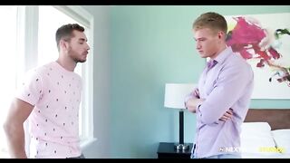 Близкие друзья созвонились, встретились и потрахались на кровати