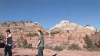 Друзья не против орала в трейлере