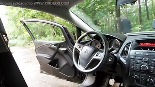 Мужик дрочит член водителю Опеля