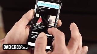 Пасынок оттрахан отчимом на кровати